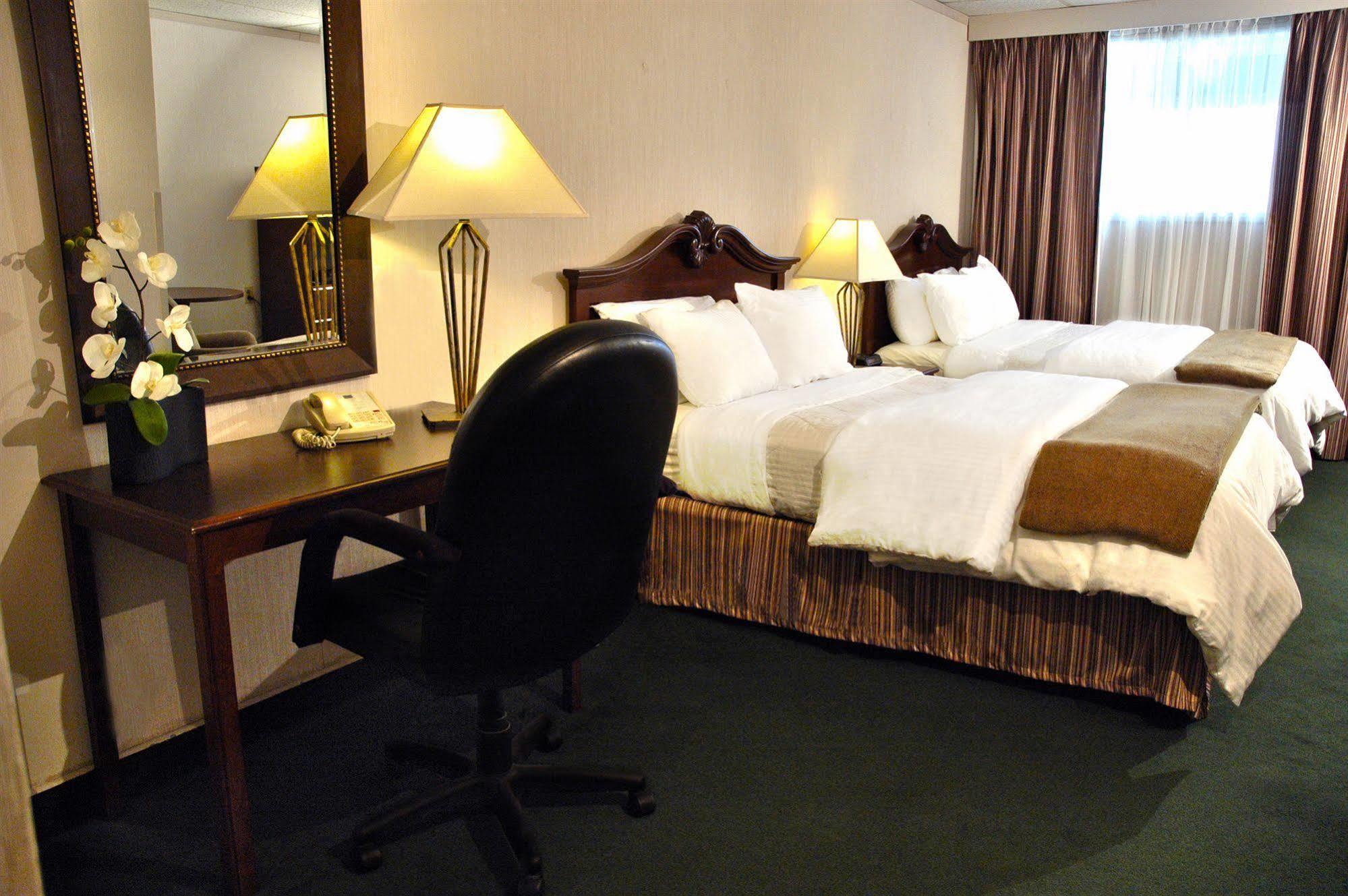 Ambassador Hotel Sudbury Zewnętrze zdjęcie