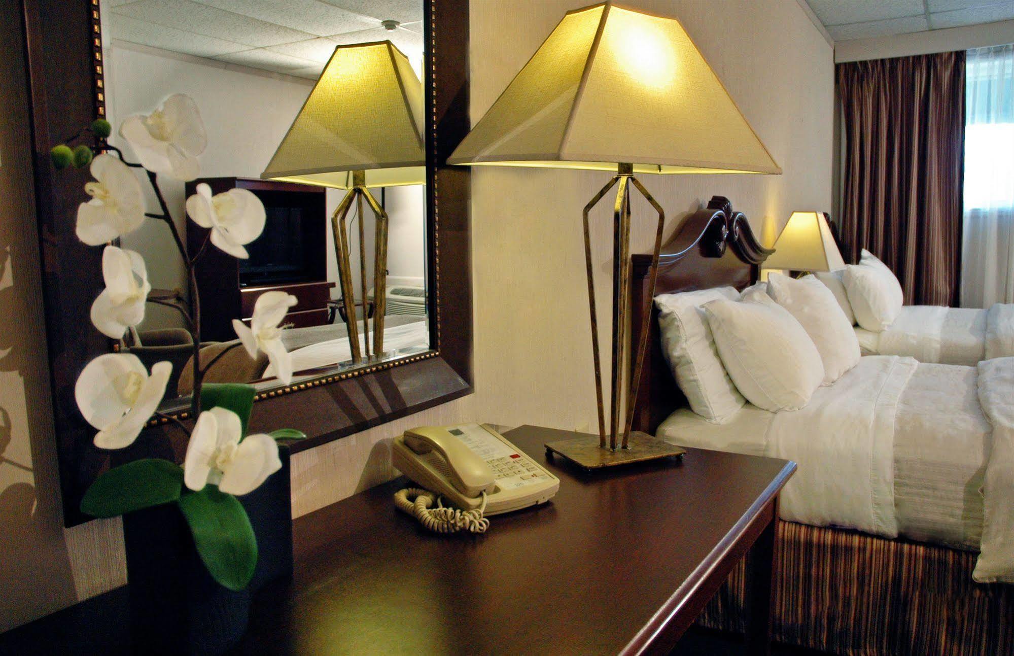 Ambassador Hotel Sudbury Zewnętrze zdjęcie